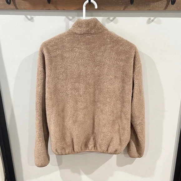 Uniqlo Women's Teddy Zip-Up Jacket in Beige - Picture 6 of 6